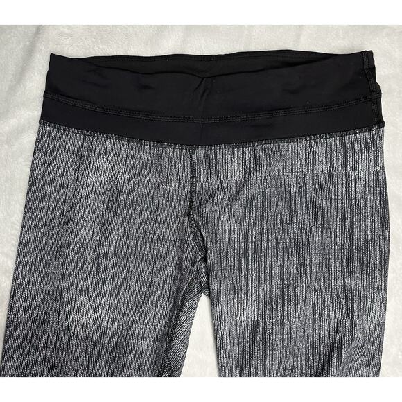 Lululemon Run Inspire Crop II Sz 6 Savasana Burlap Luxtreme Leggings Monochrome - Picture 8 of 13